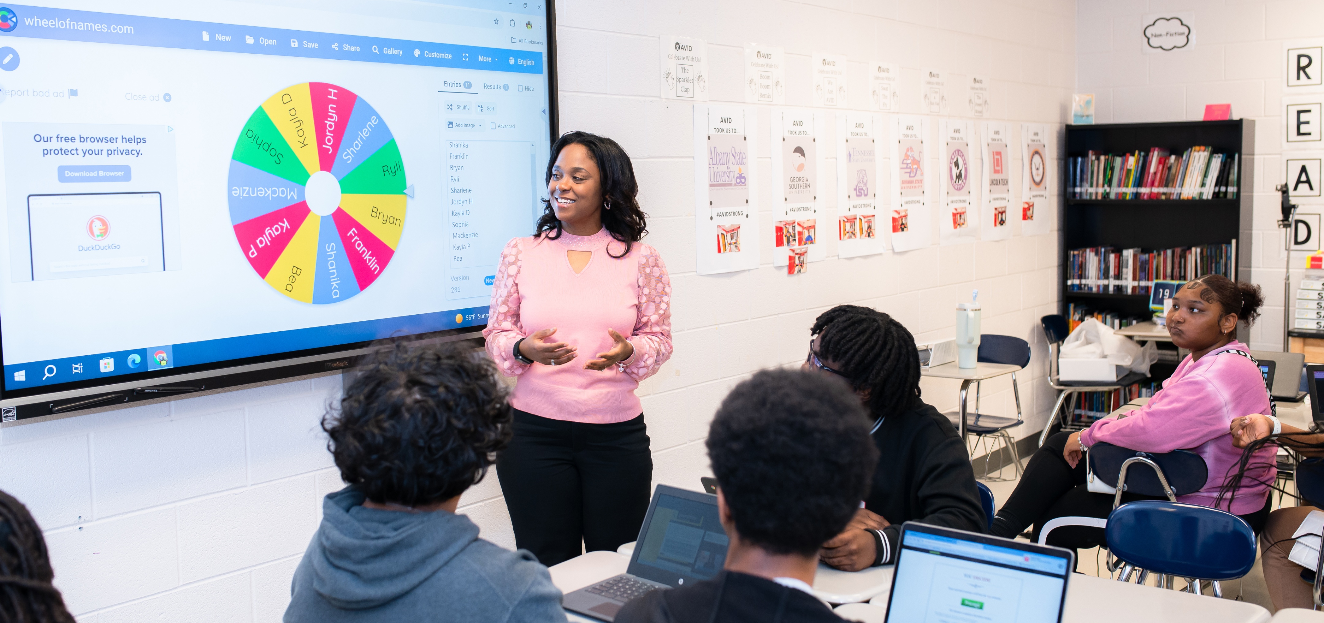 Teachers meeting together